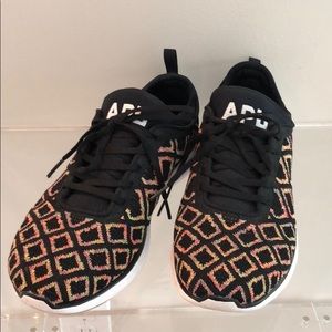 APL Techloom Phantom in US 9. multicolor
